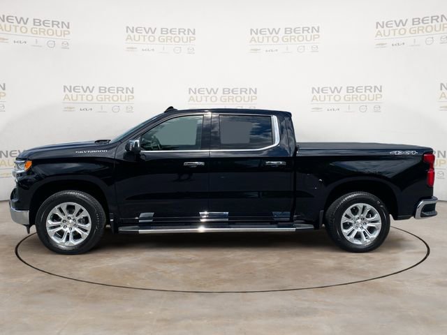 Used 2025 Chevrolet Silverado 1500 LTZ AWD/4WD image 2
