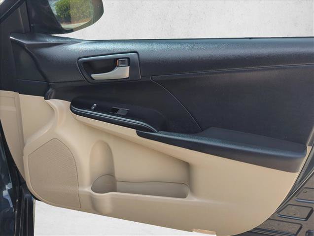 Used 2012 Toyota Camry LE FWD image 26