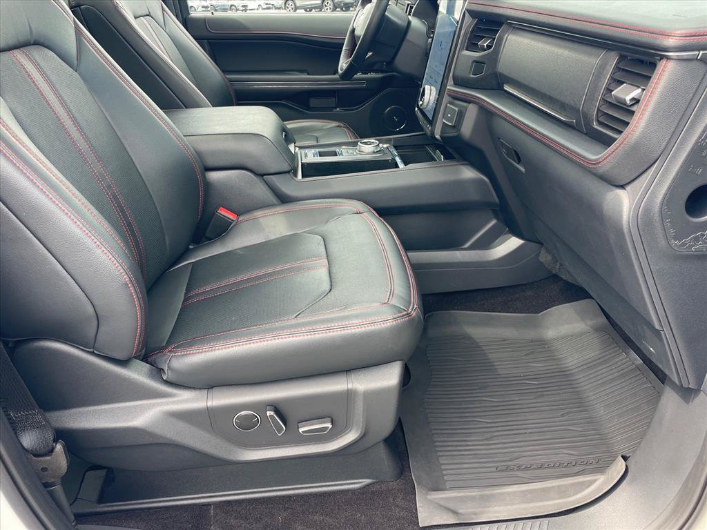 Used 2023 Ford Expedition Limited RWD image 30