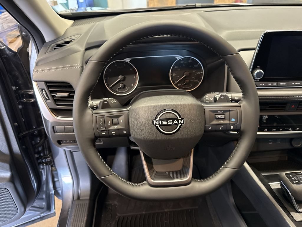 New 2026 Nissan Rogue Dark Armor AWD/4WD image 11