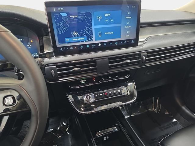 Certified 2023 Lincoln Corsair AWD image 17