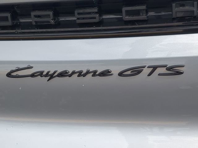 Used 2025 Porsche Cayenne GTS image 11