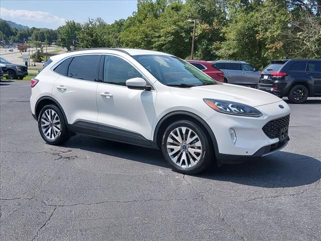 Used 2022 Ford Escape Titanium FWD image 2