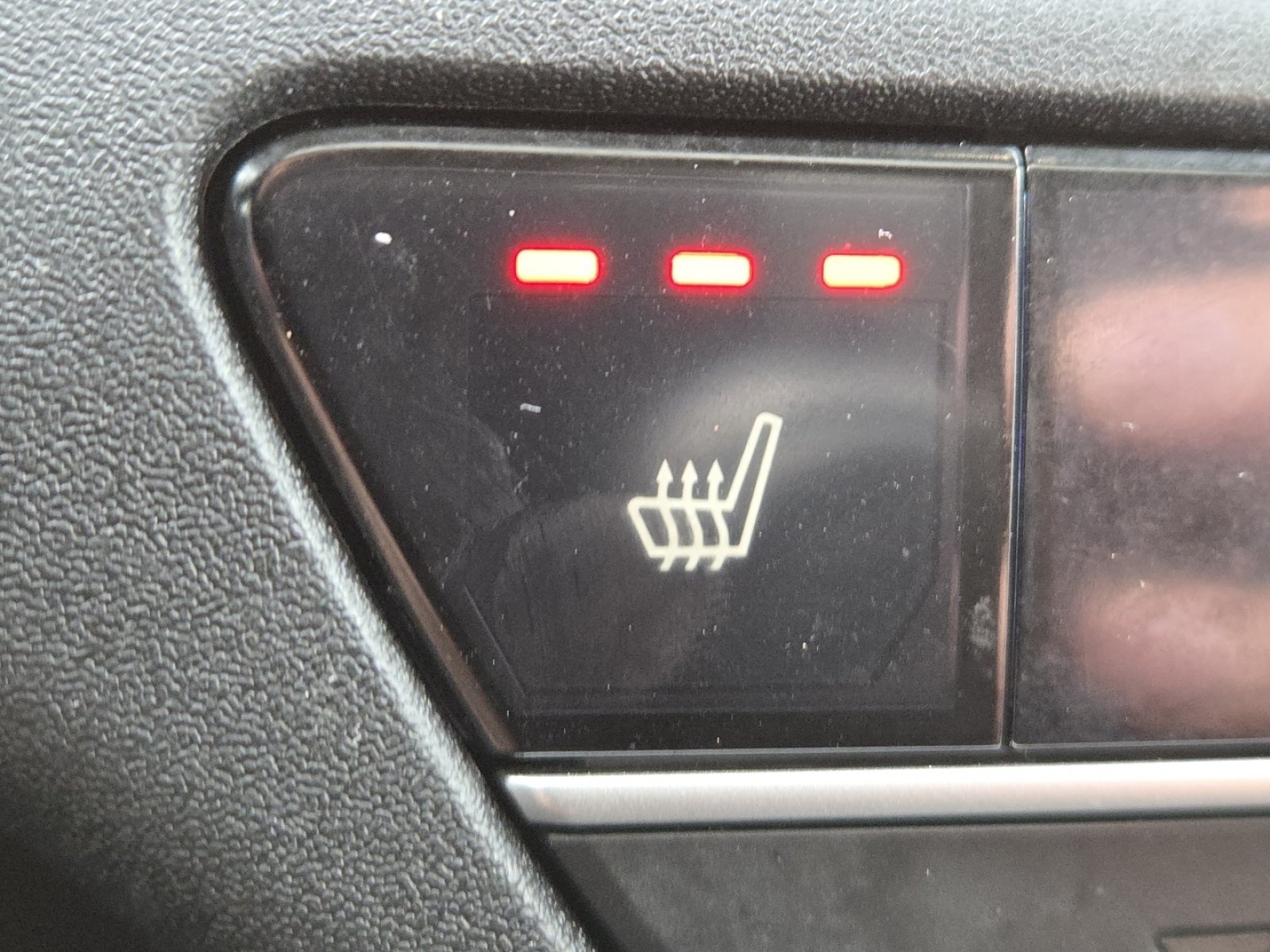 Used 2025 Honda CR-V EX image 8