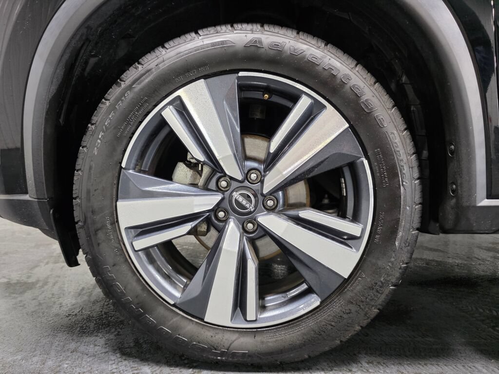 Used 2023 Nissan Rogue SL AWD/4WD image 5