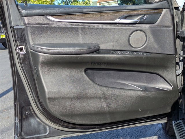 Used 2015 BMW X5 xDrive50i image 12