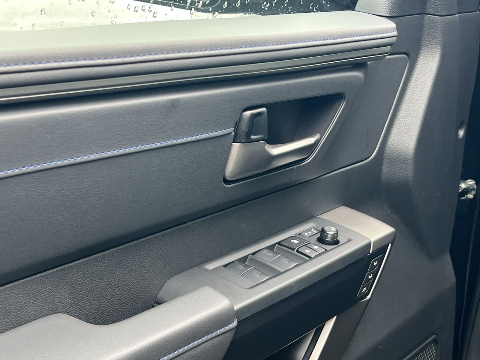 New 2026 Toyota Tundra Platinum AWD/4WD image 10