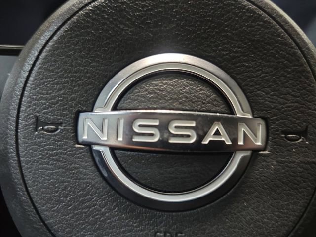 Used 2023 Nissan Rogue SV image 5