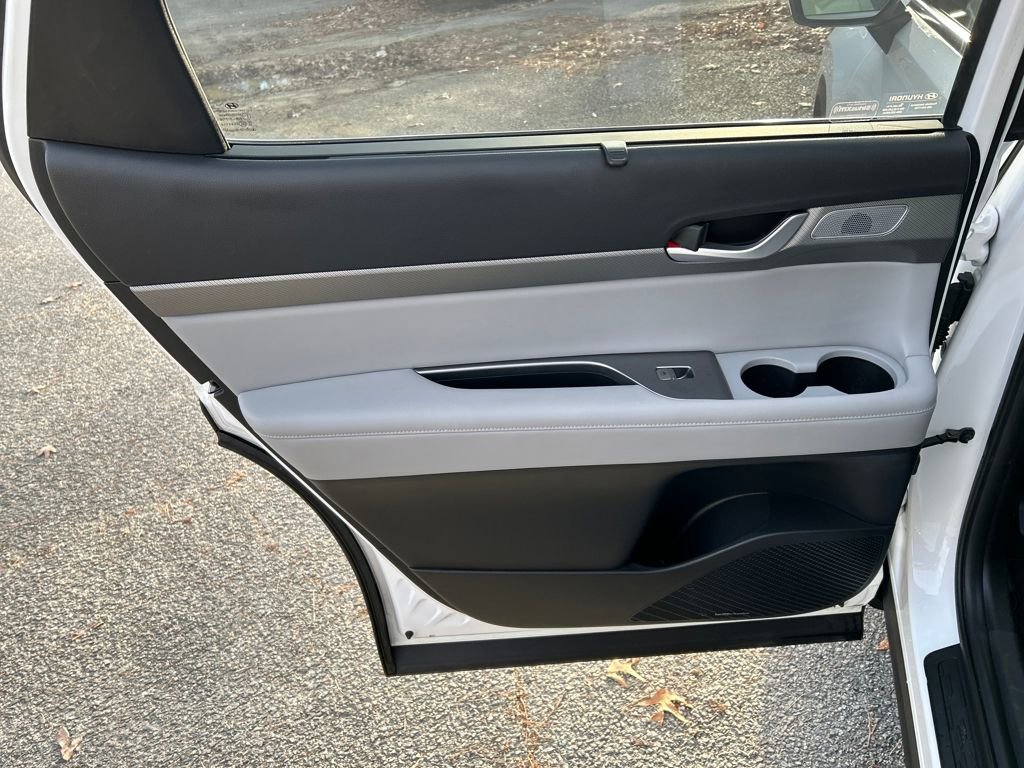 Used 2023 Hyundai Palisade SEL w/ Premium Package image 22