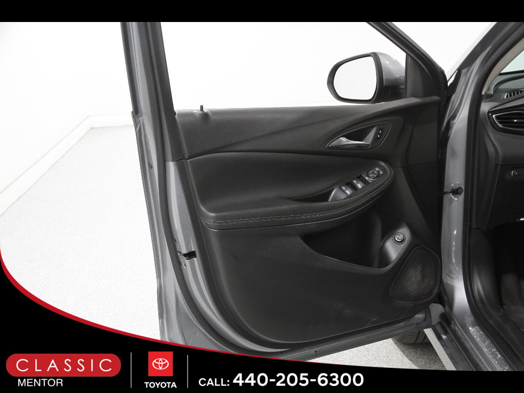 Used 2023 Buick Encore GX Select w/ Experience Buick Package FWD image 4