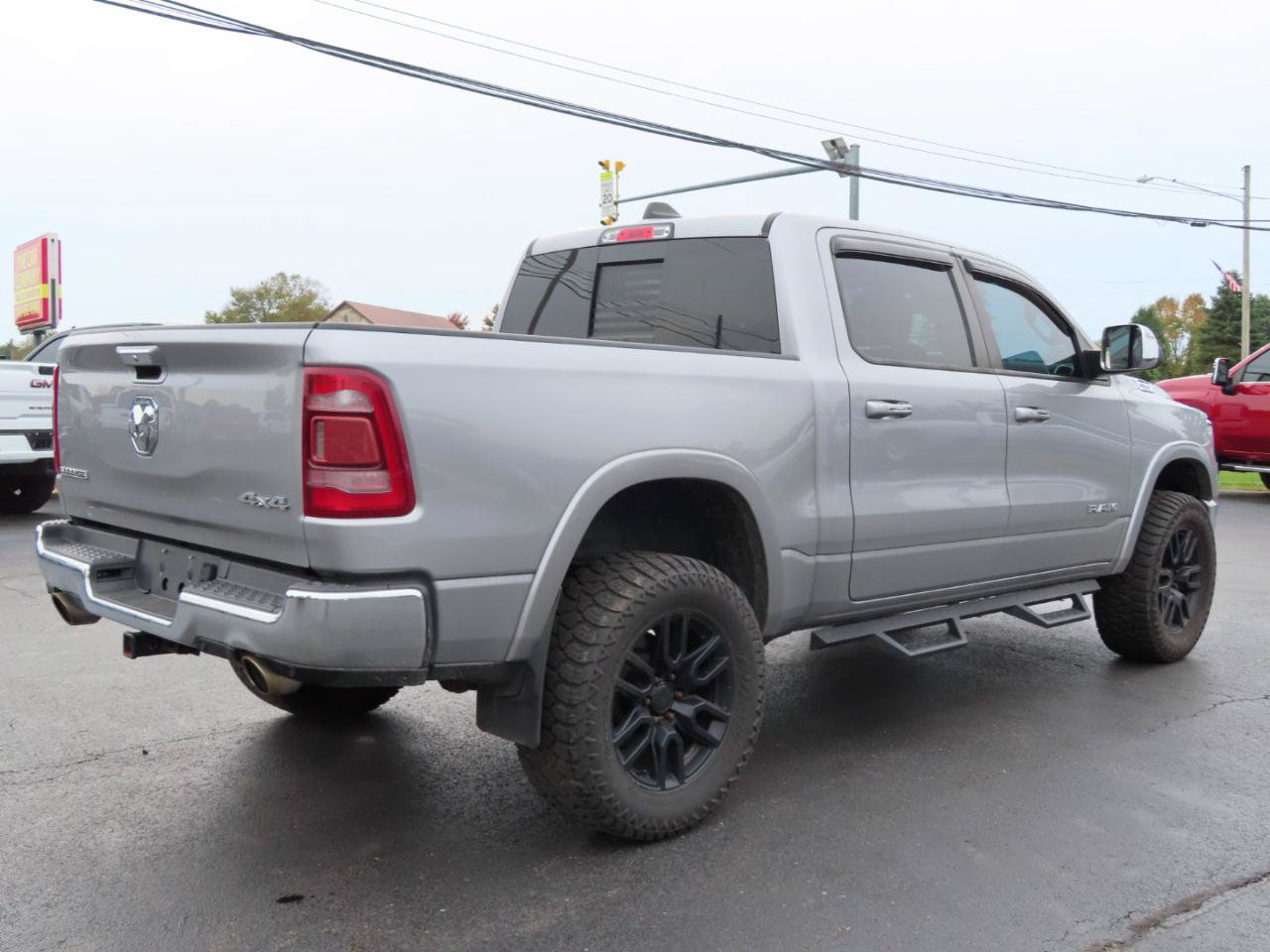 Used 2019 RAM 1500 Laramie AWD/4WD image 6