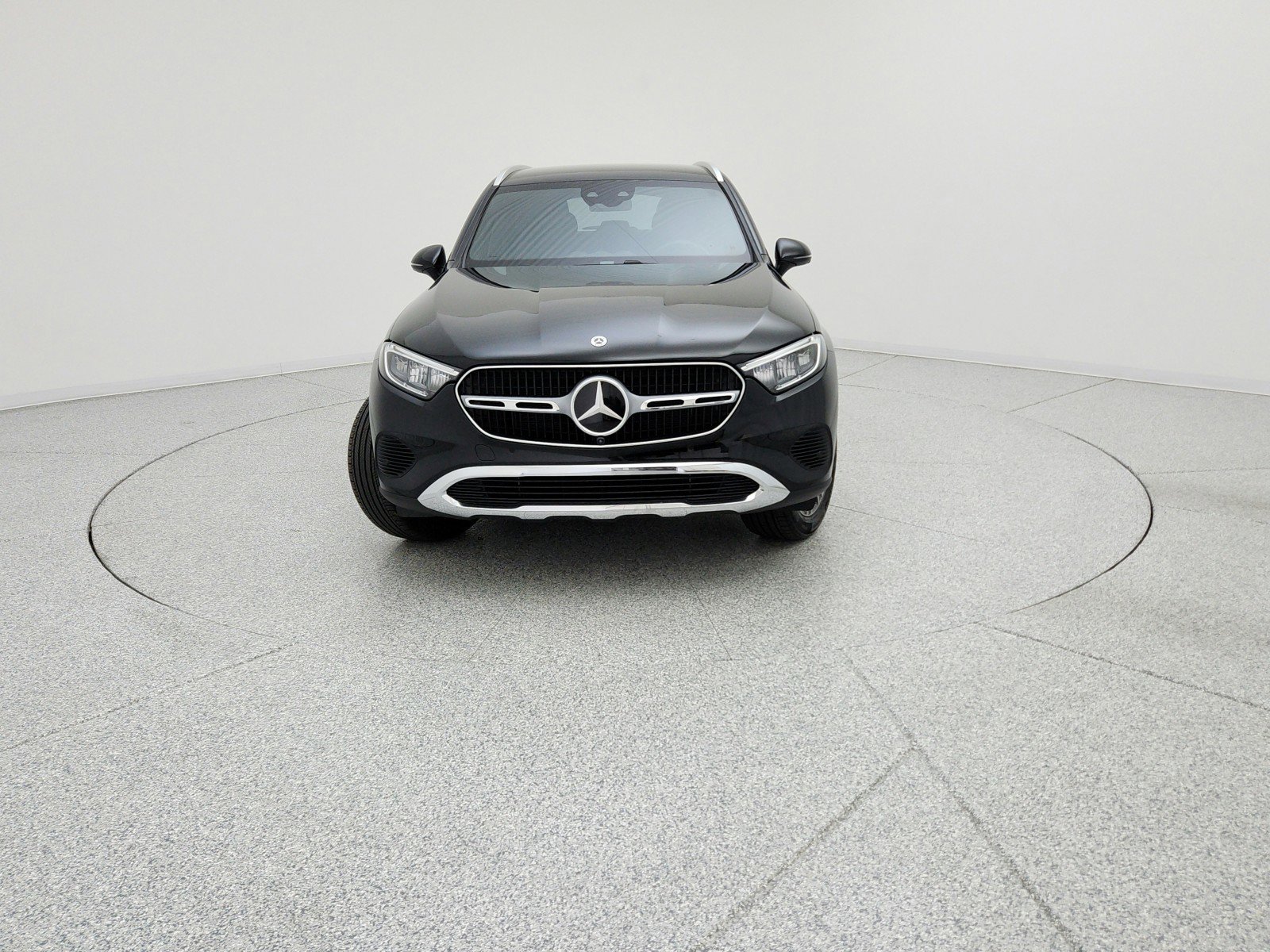 Certified 2026 Mercedes-Benz GLC 300 image 2