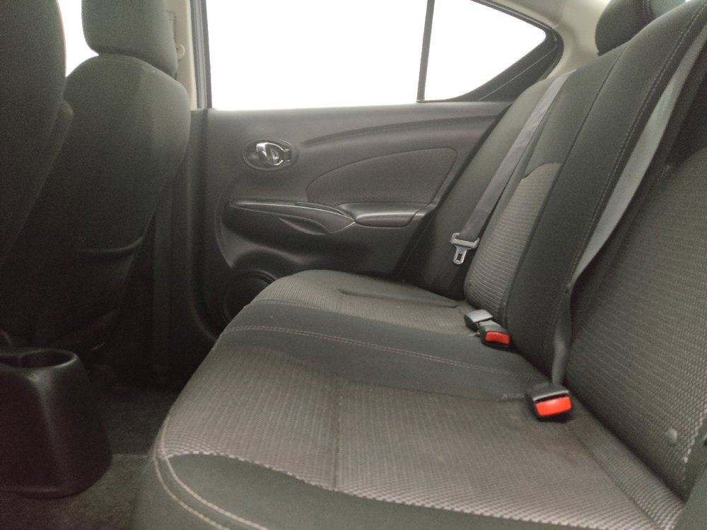 Used 2019 Nissan Versa SV FWD image 18