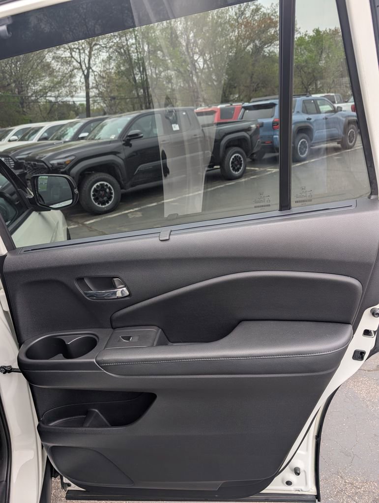 Used 2019 Honda Passport Touring image 17