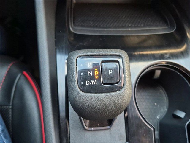Used 2023 Nissan Rogue S AWD/4WD image 10