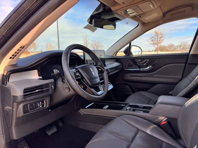 Used 2023 Lincoln Corsair AWD w/ Equipment Group 101A image 8