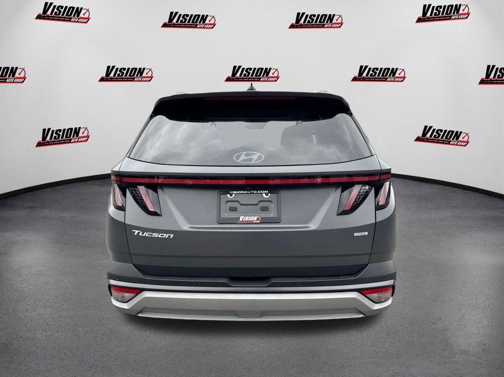 Used 2025 Hyundai Tucson Limited image 6