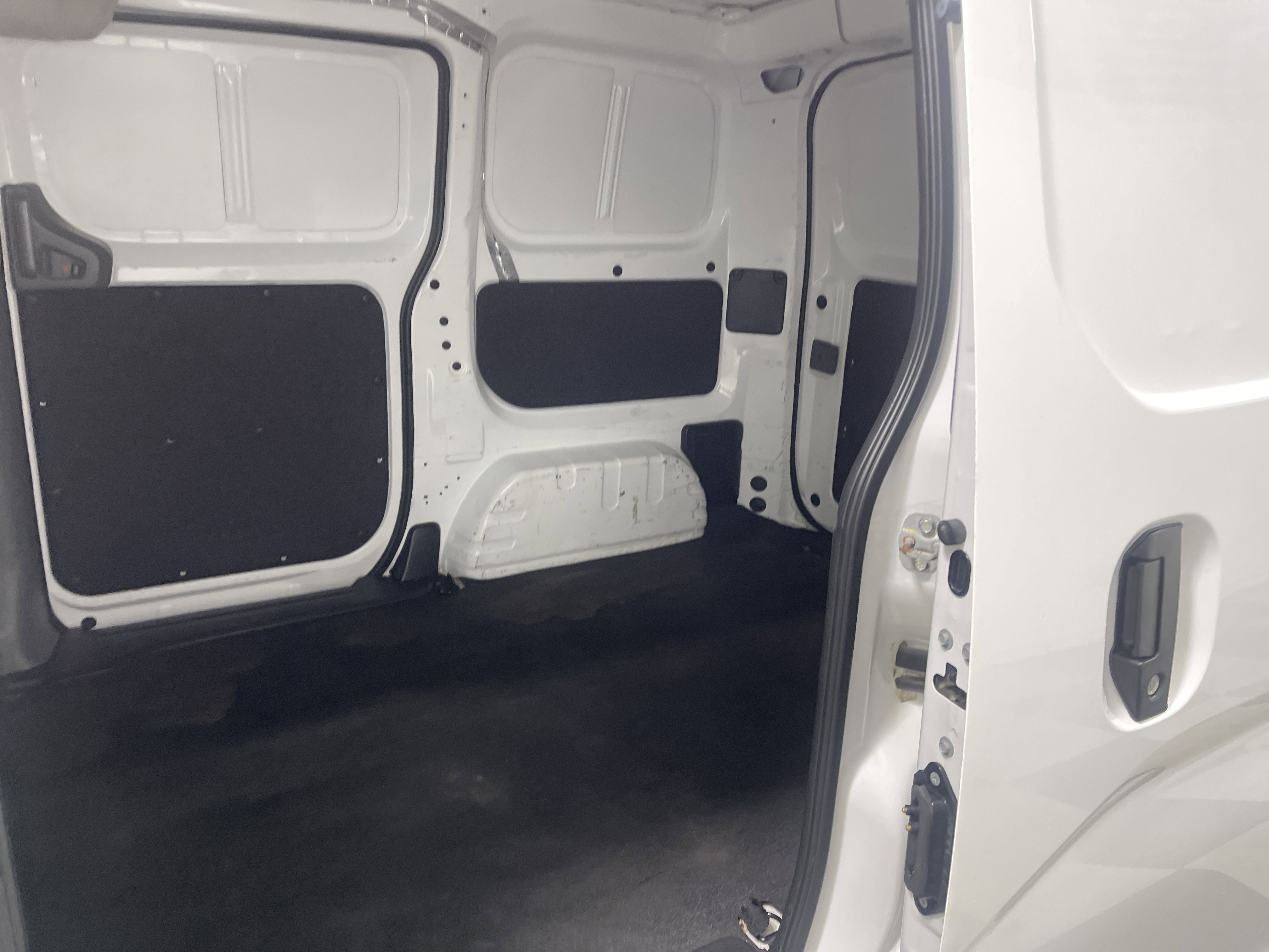 Used 2017 Chevrolet City Express LS image 13