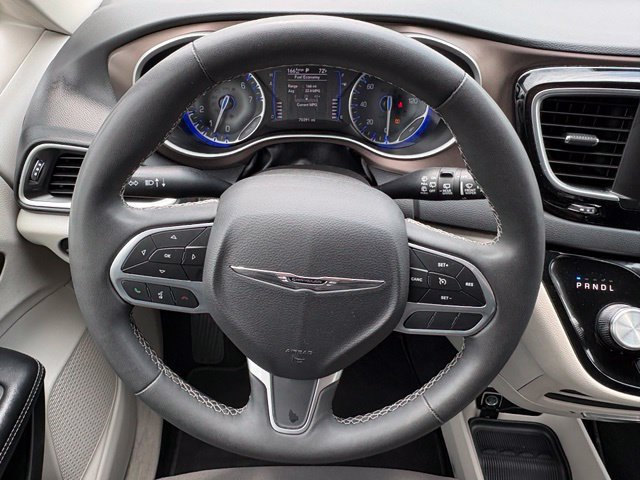 Used 2023 Chrysler Voyager LX FWD image 24