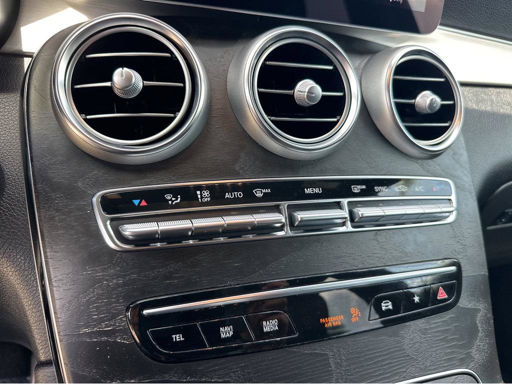Used 2022 Mercedes-Benz GLC 300 image 26