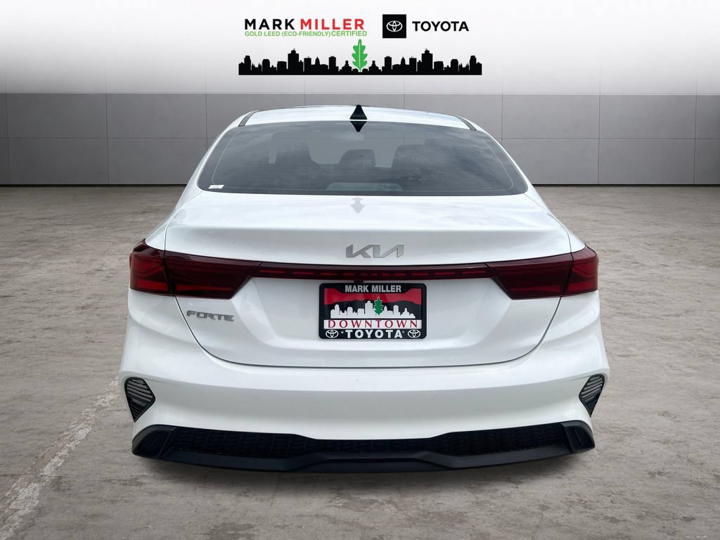 Used 2024 Kia Forte LXS FWD image 4