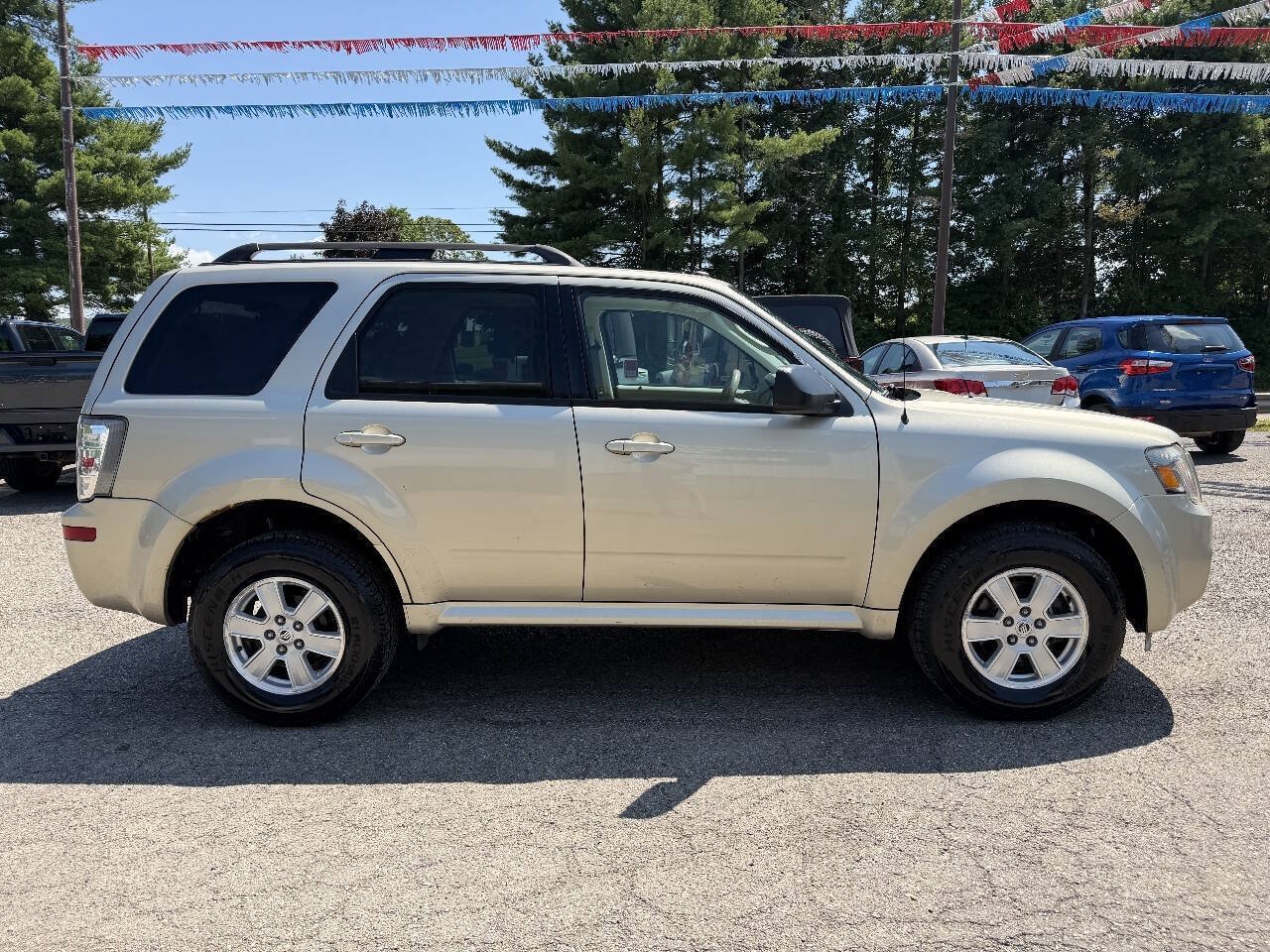 Used 2010 Mercury Mariner 2WD image 4