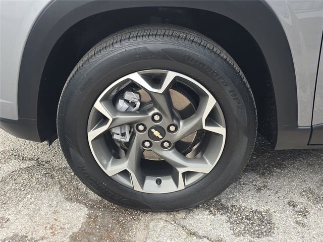 Used 2024 Chevrolet Trax LT w/ Driver Confidence Package image 7