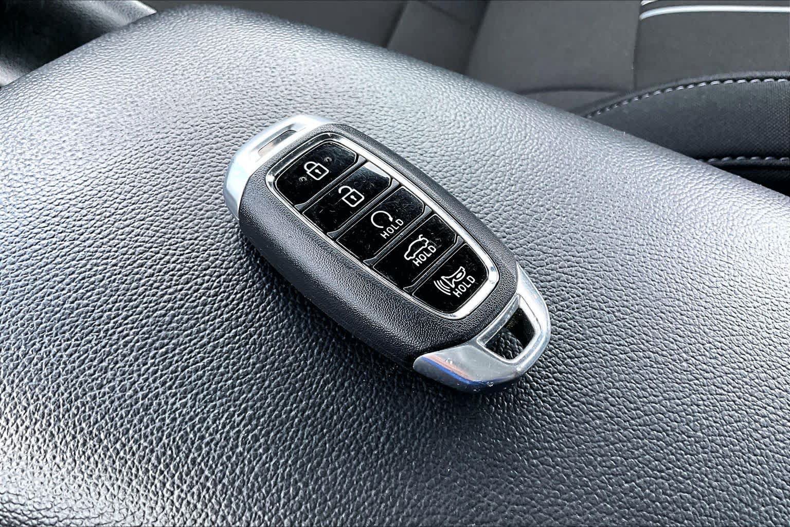 Used 2022 Hyundai Elantra Blue FWD image 15