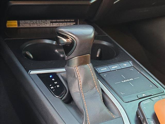 Used 2022 Lexus UX 200 w/ Premium Package FWD image 11