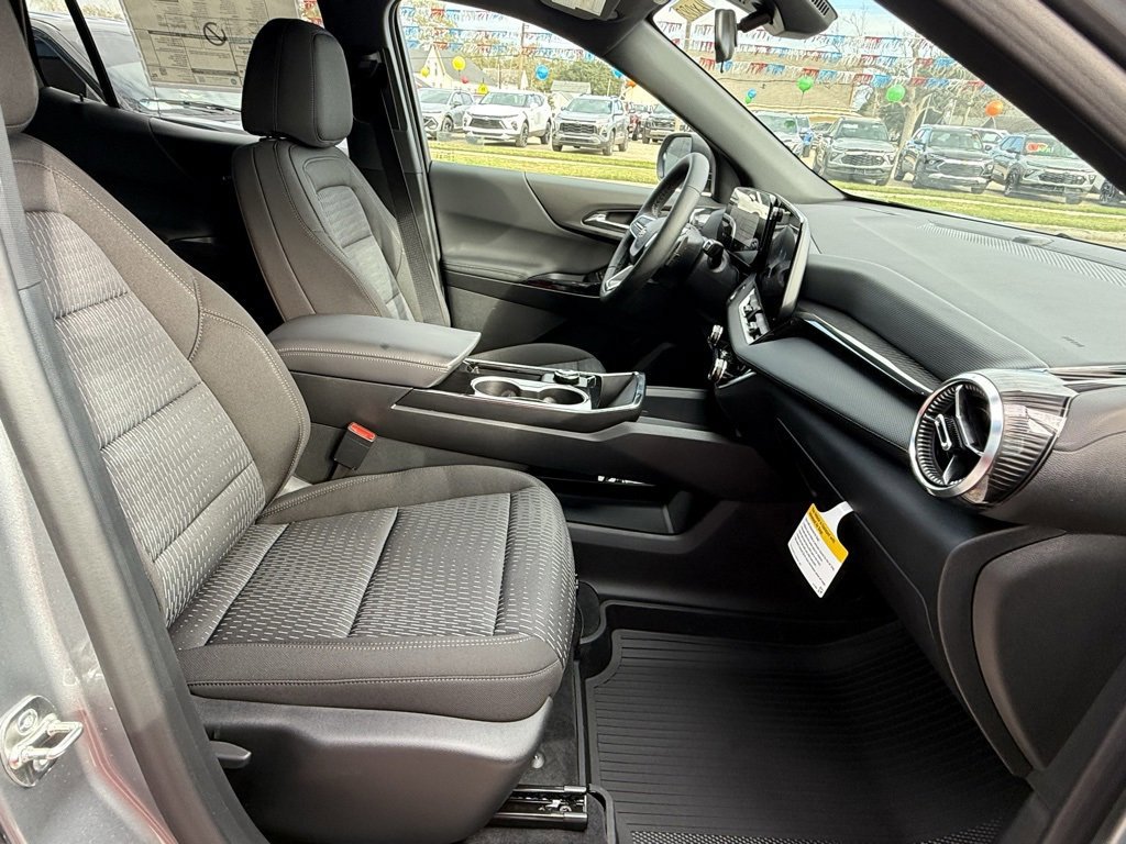 New 2026 Chevrolet Equinox LT w/ LPO, Floor Liner Package image 44