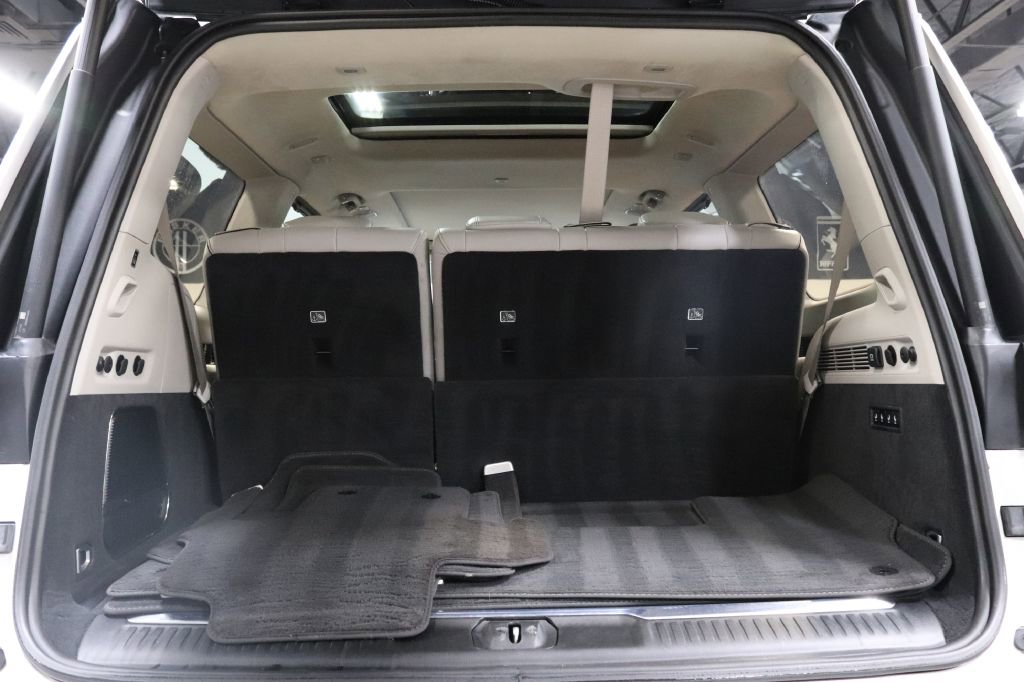 Used 2023 Jeep Grand Wagoneer Series II w/ Premium Group II image 24