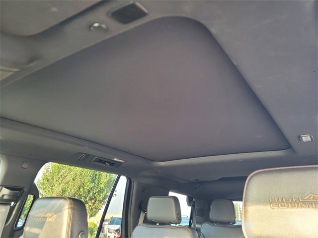Used 2023 Chevrolet Tahoe High Country image 13