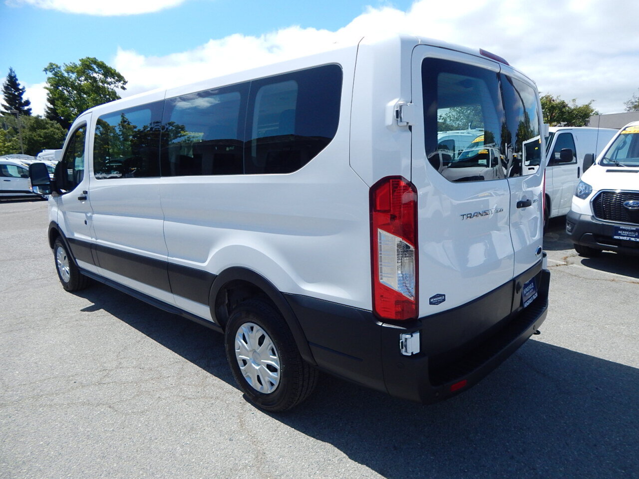 Used 2023 Ford Transit 350 XLT RWD image 6
