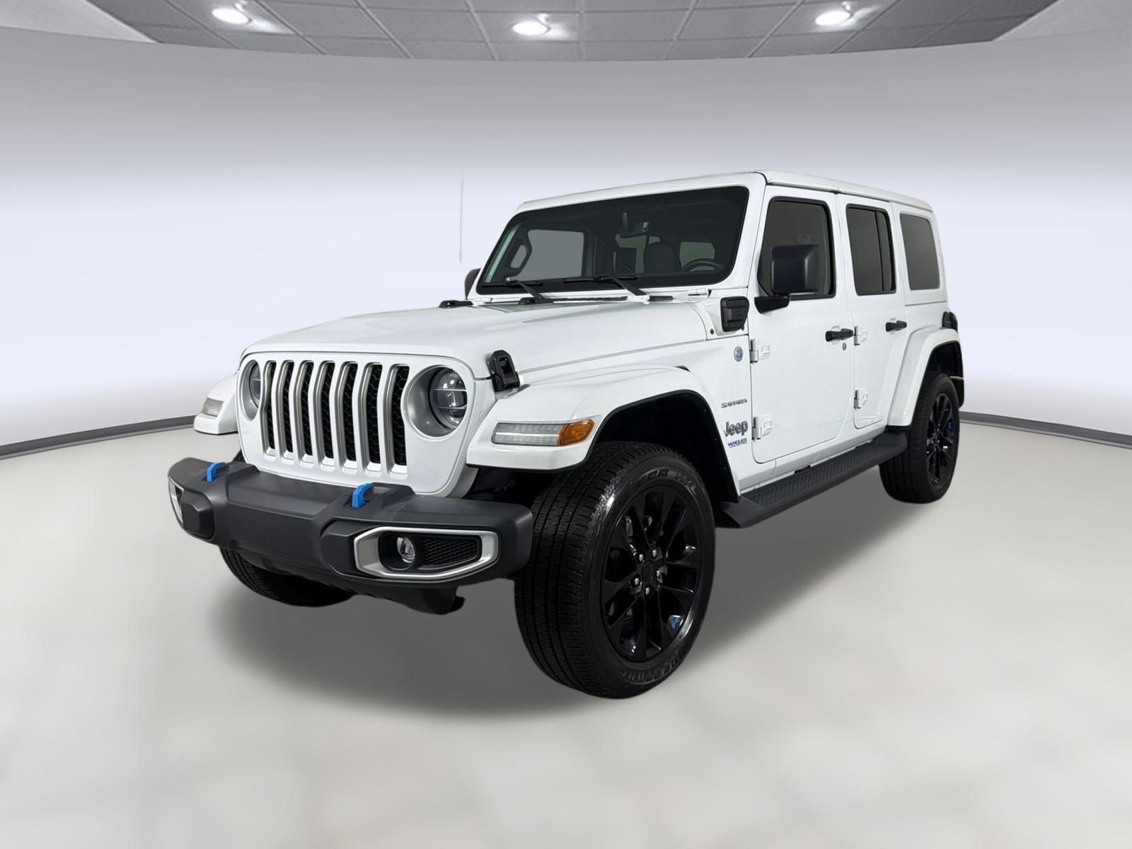Used 2022 Jeep Wrangler Unlimited Sahara AWD/4WD image 1