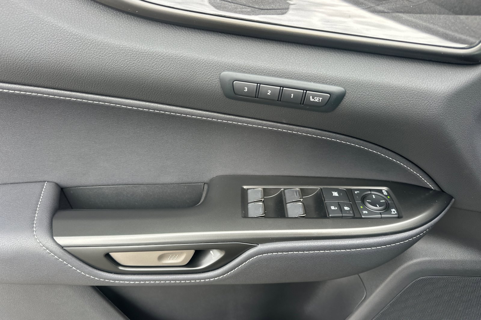 New 2026 Lexus NX 350h AWD w/ Premium Package image 11