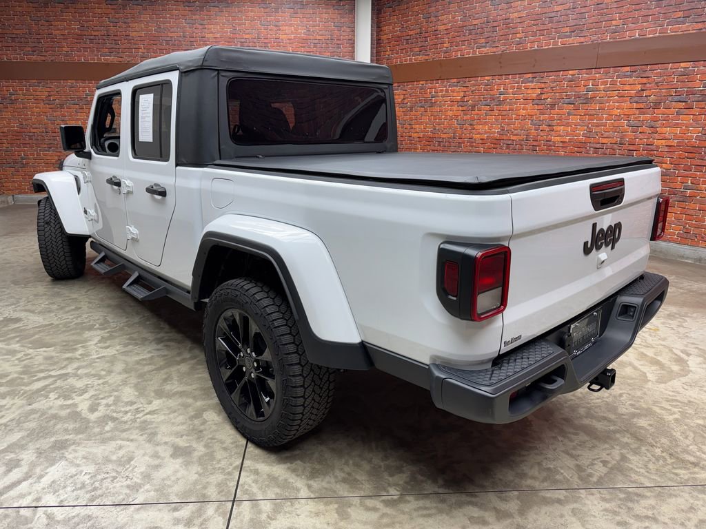 Used 2025 Jeep Gladiator Sport AWD/4WD video 2