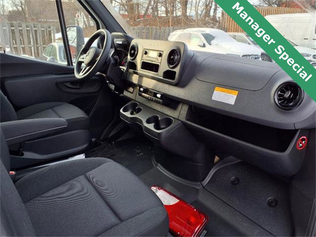 Used 2023 Mercedes-Benz Sprinter 3500 image 20