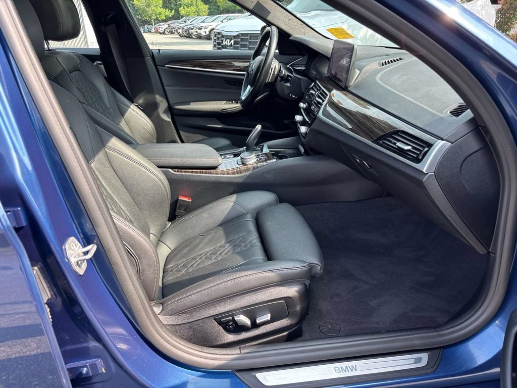 Used 2021 BMW 530i xDrive w/ Convenience Package AWD/4WD image 16