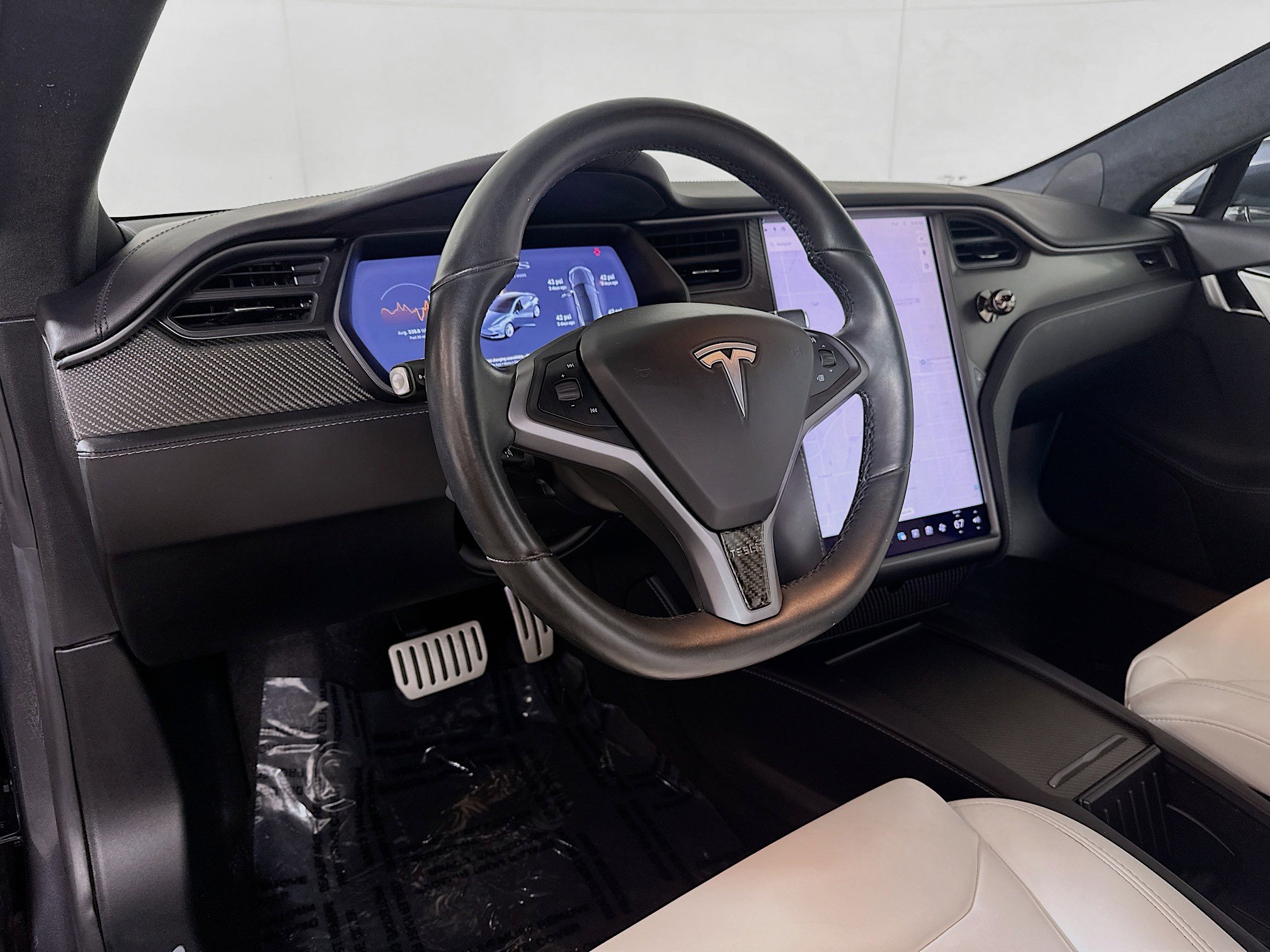 Used 2019 Tesla Model S Performance image 9