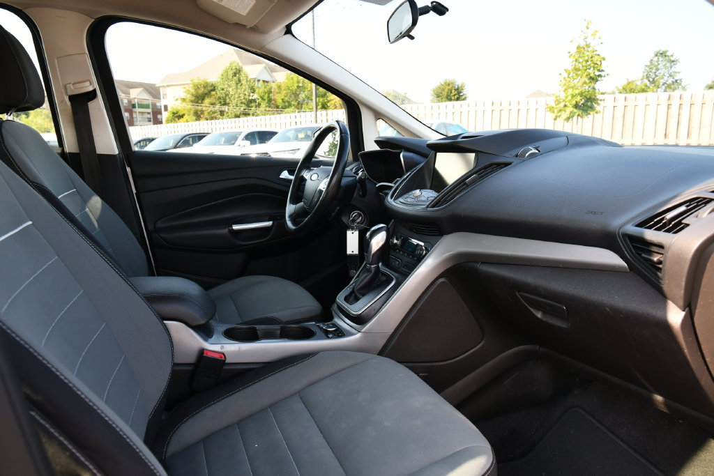 Used 2015 Ford C-MAX SE w/ Equipment Group 202A FWD image 28