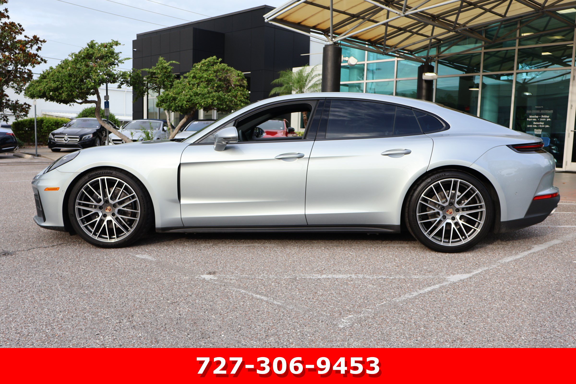 Used 2026 Porsche Panamera image 6