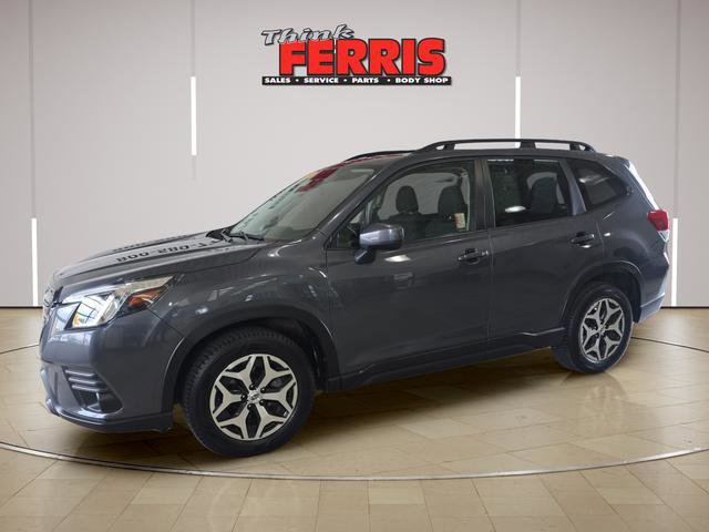 Used 2023 Subaru Forester Premium image 1