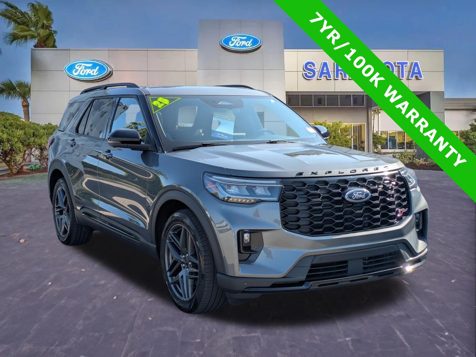 Certified 2025 Ford Explorer ST AWD/4WD image 1