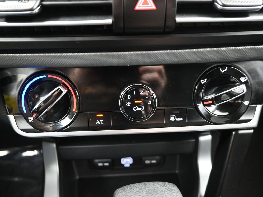 Certified 2023 Kia Seltos LX image 20