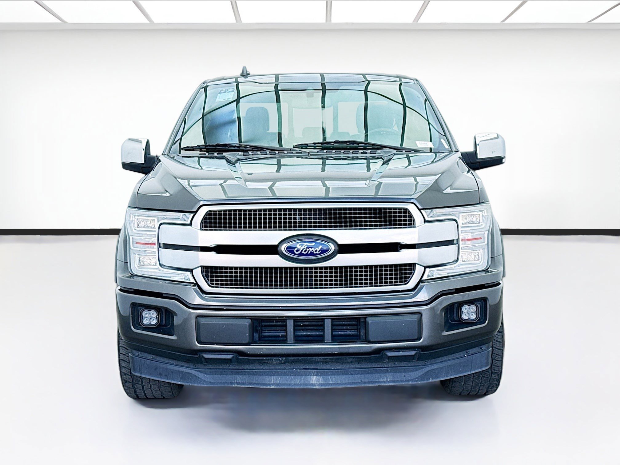 Used 2019 Ford F150 Platinum RWD image 2