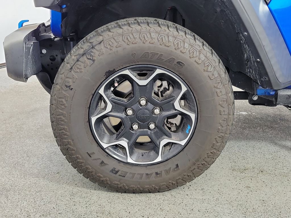 Used 2022 Jeep Wrangler Unlimited Rubicon 4xe w/ Cold Weather Group AWD/4WD image 9