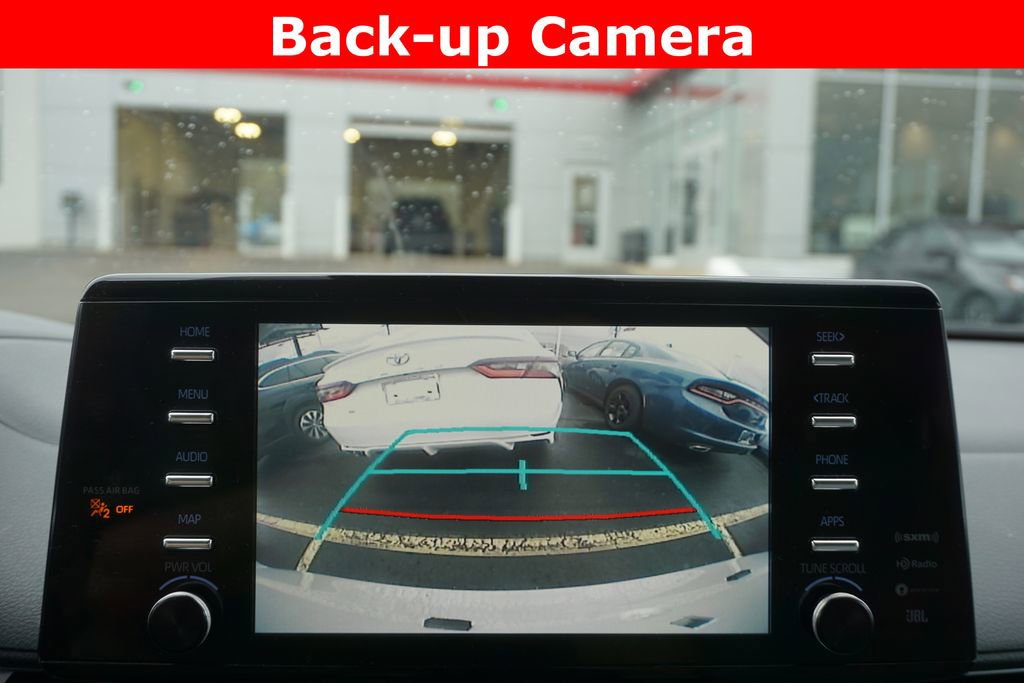 Used 2024 Toyota Sienna XLE w/ XLE Plus Package image 9