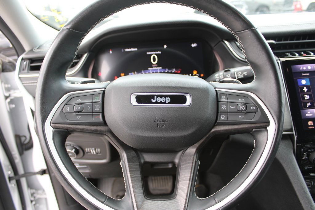 Used 2021 Jeep Grand Cherokee L Limited image 13