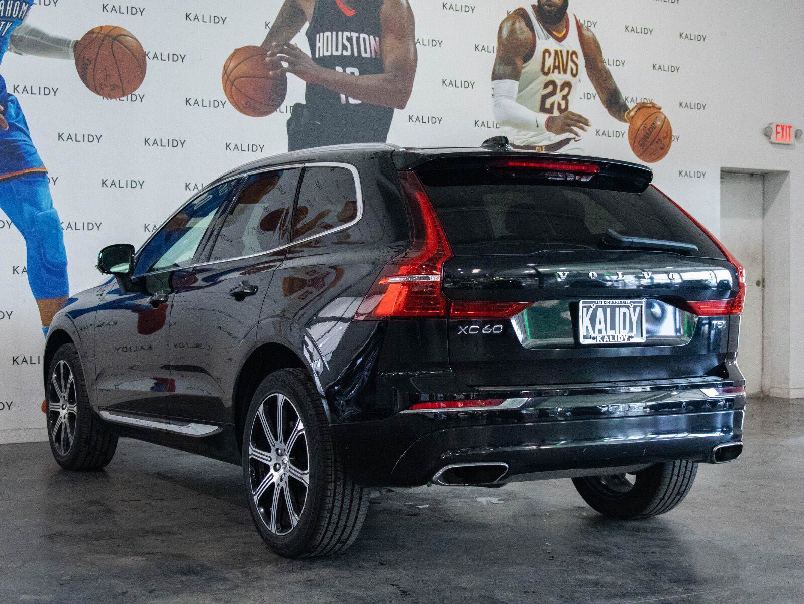 Used 2021 Volvo XC60 T5 Inscription AWD/4WD image 21