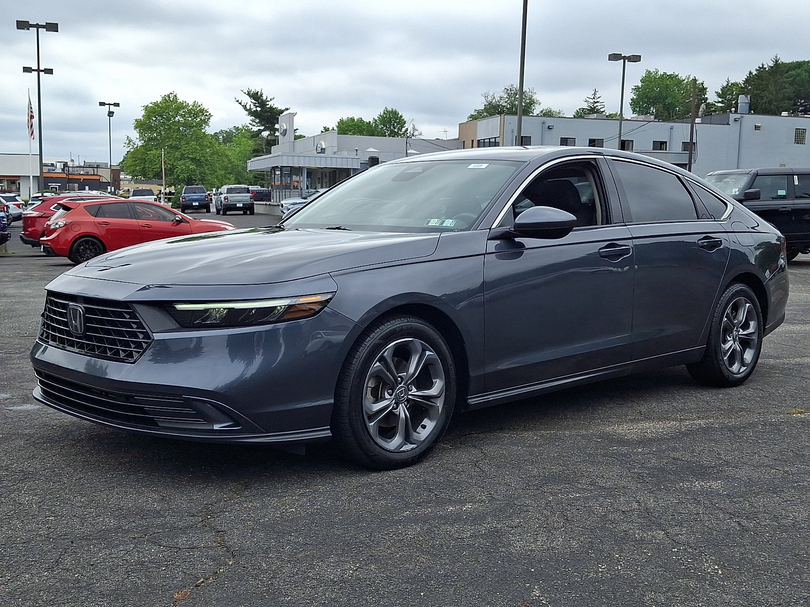 Used 2024 Honda Accord EX image 3